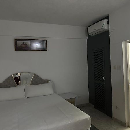 Remarkable 1-Bed Apartment In 蒙特哥贝 外观 照片